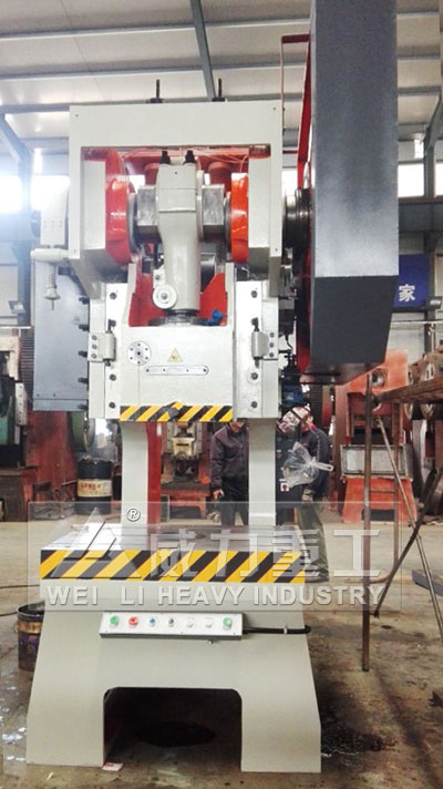 160噸喉深900mm的沖床設備
