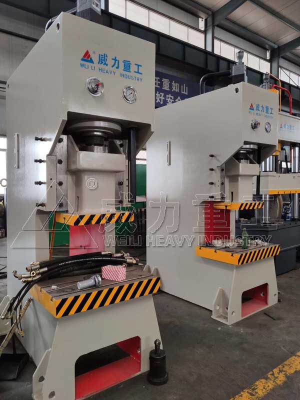 液壓沖床現(xiàn)貨