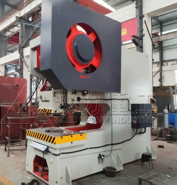200噸開式深喉口壓力機(jī)_J21S-200T深喉沖床(1250mm喉深